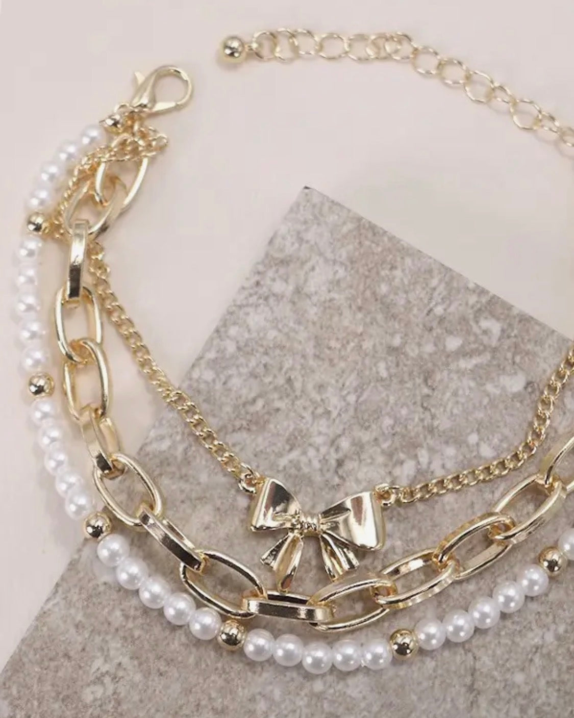 Bow Pearl Link Trio