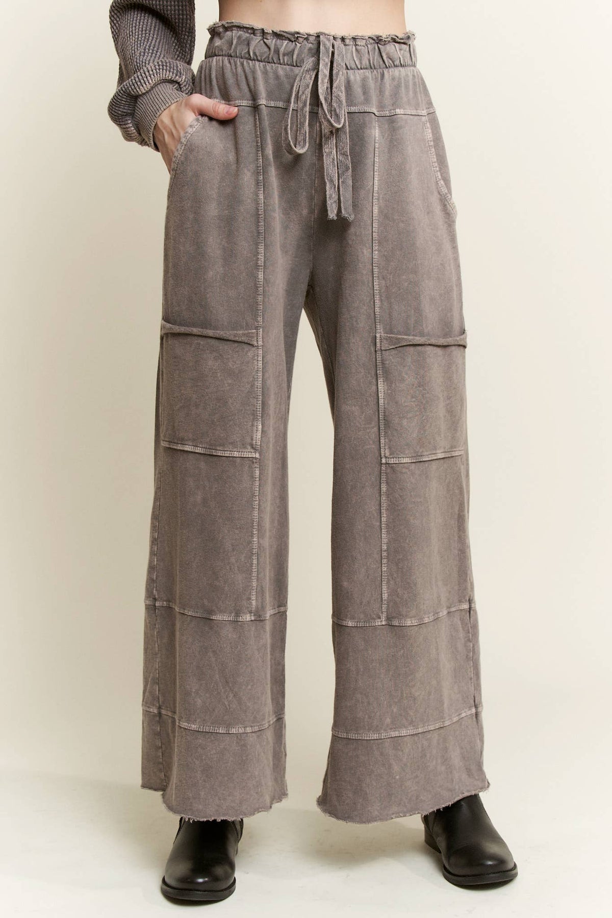 Easy Days Curvy Mineral Wash Pants 🤎