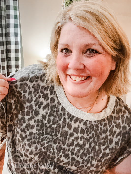 Cozy Instincts Curvy Leopard Crewneck