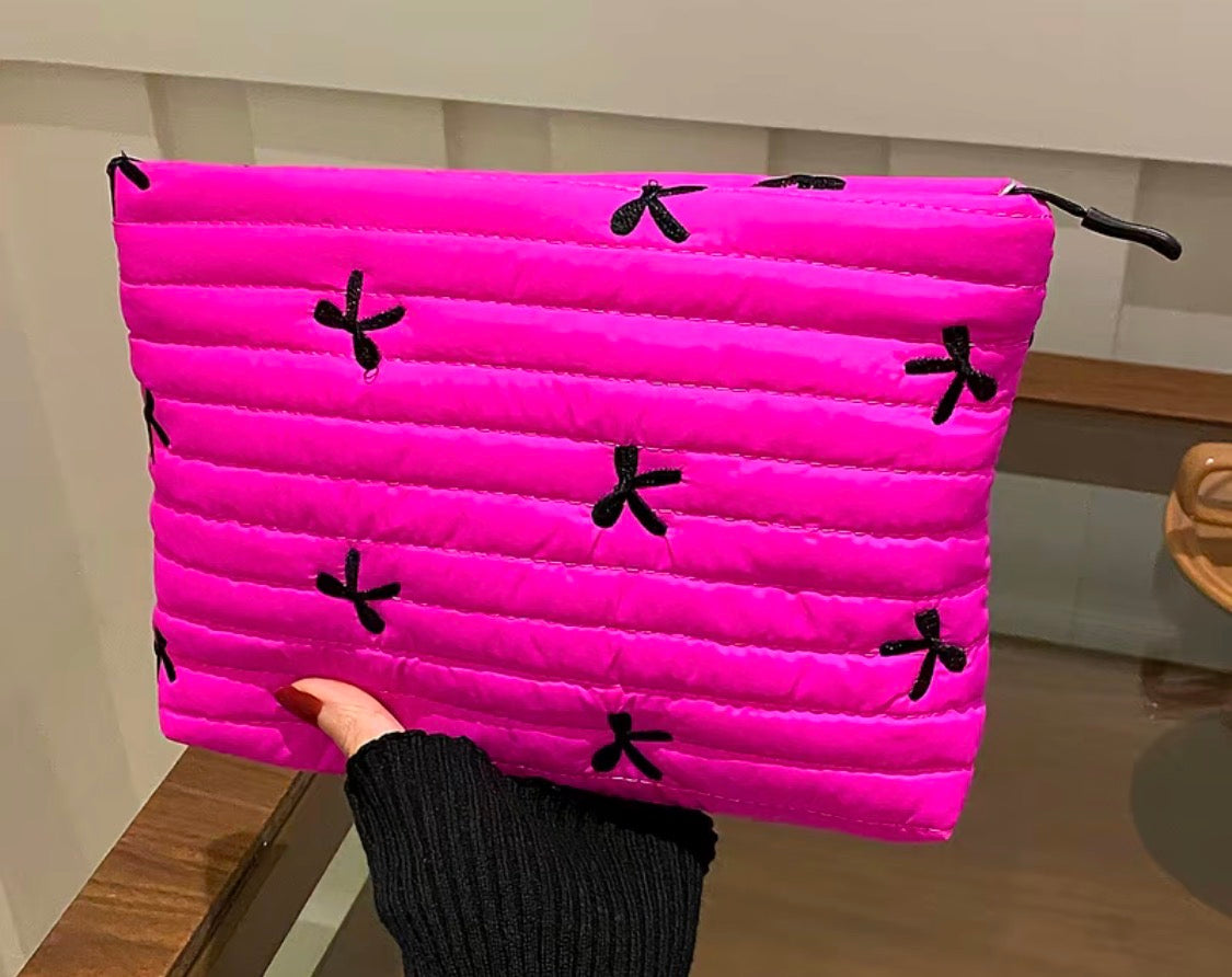 QUILTED POUCH BAG