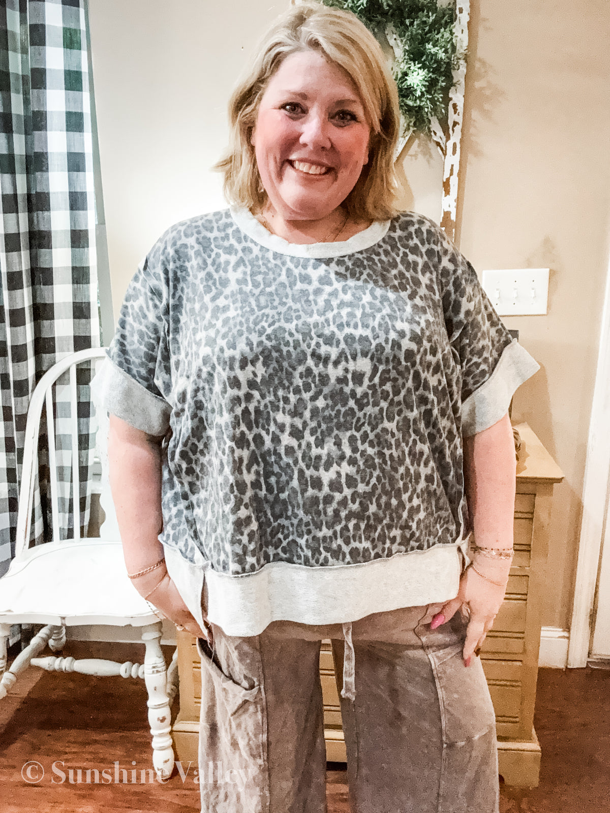 Cozy Instincts Curvy Leopard Crewneck