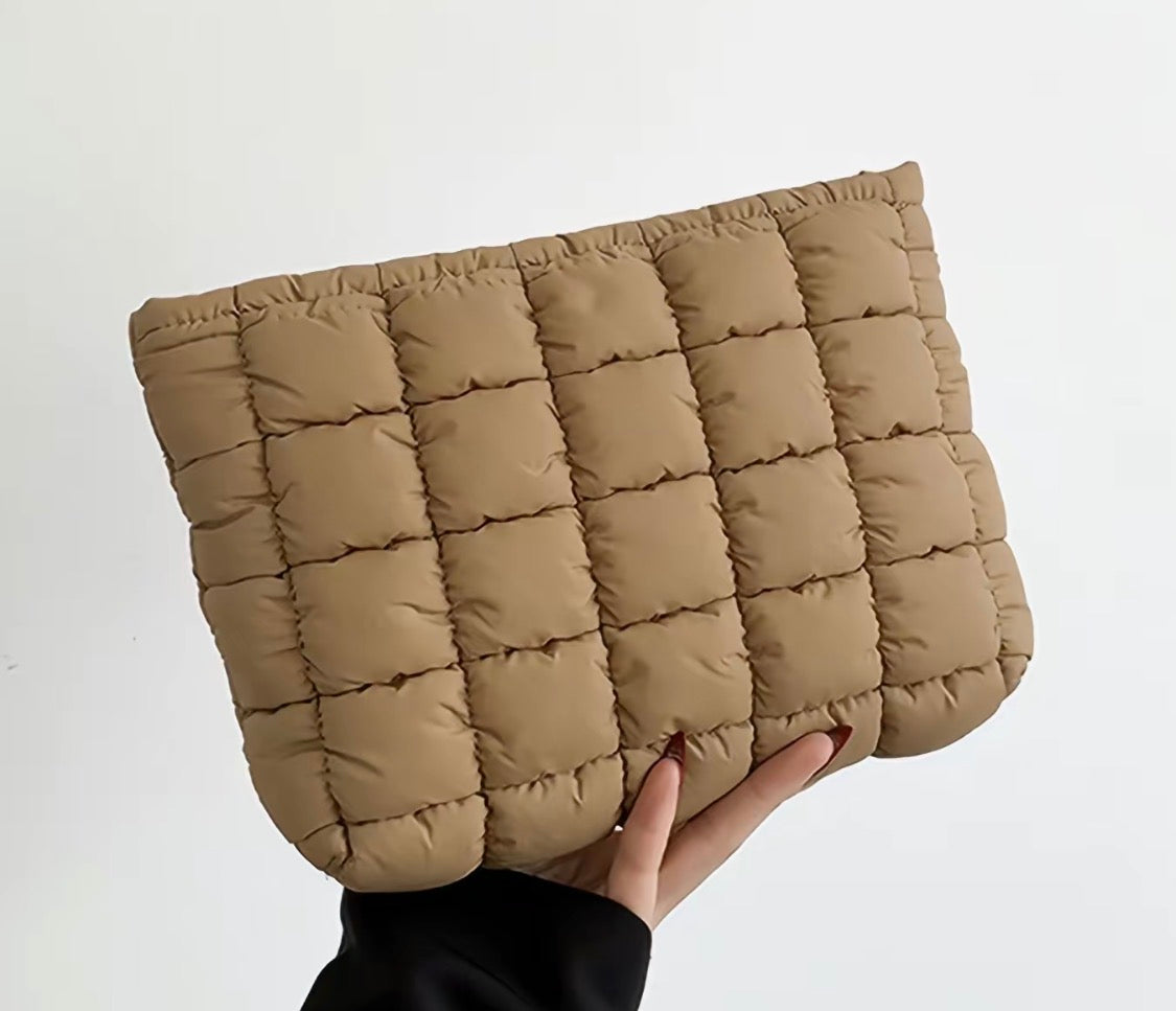 QUILTED POUCH BAG