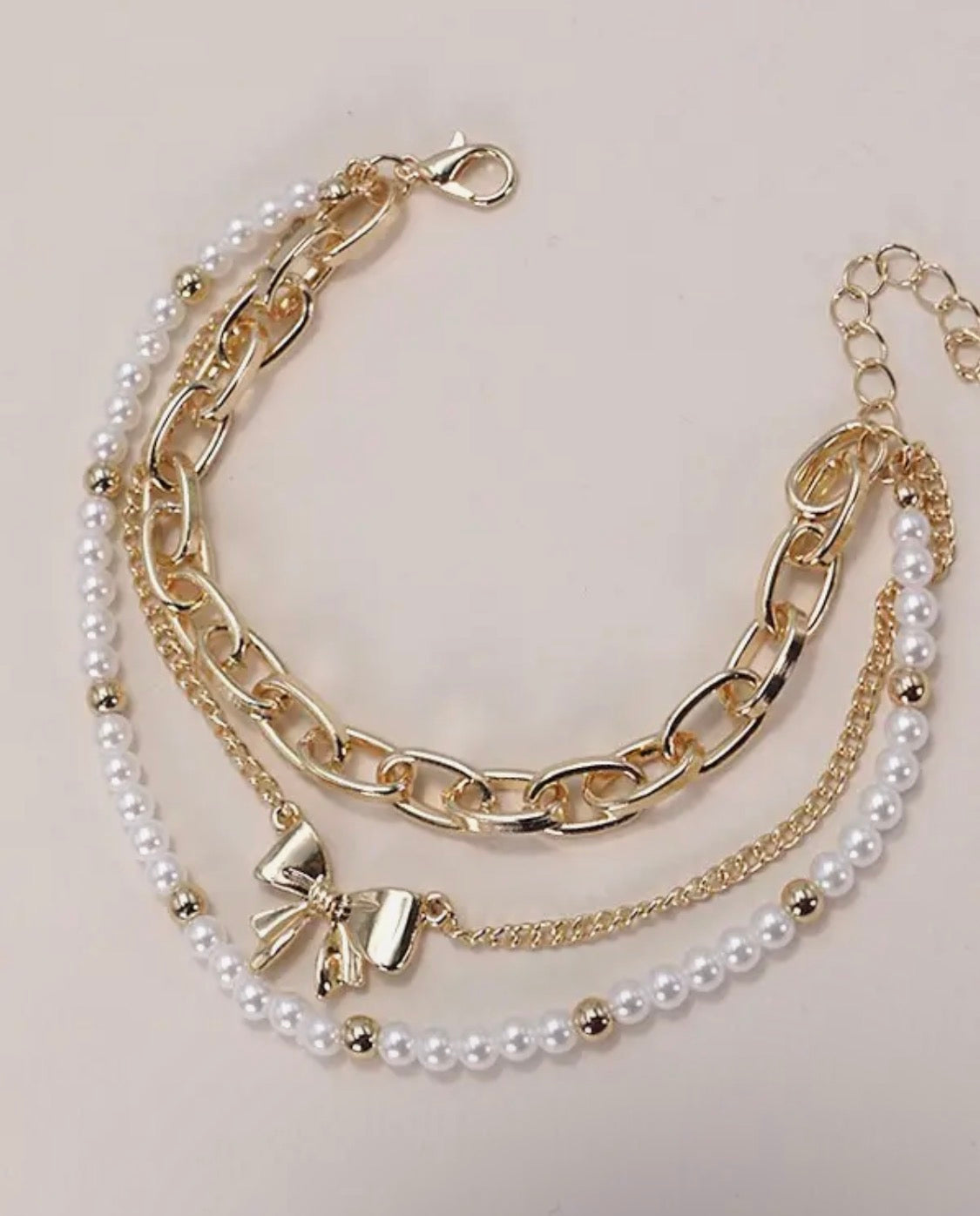 Bow Pearl Link Trio