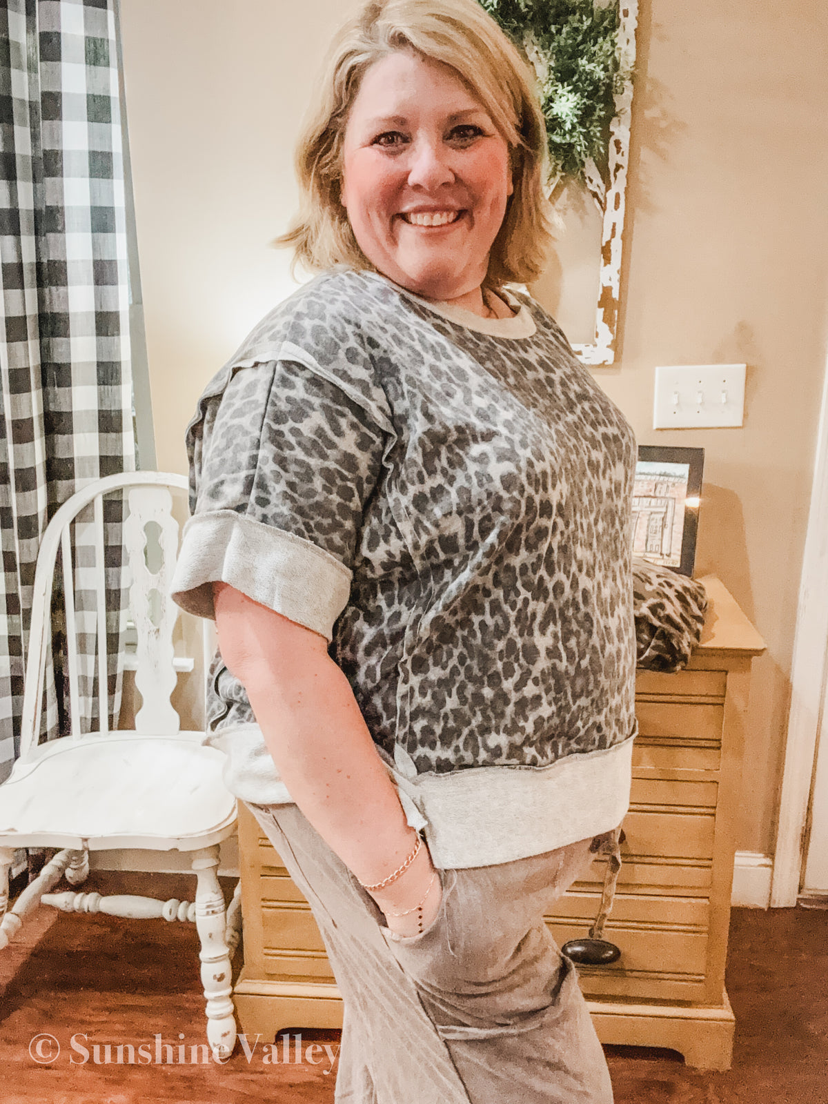 Cozy Instincts Curvy Leopard Crewneck