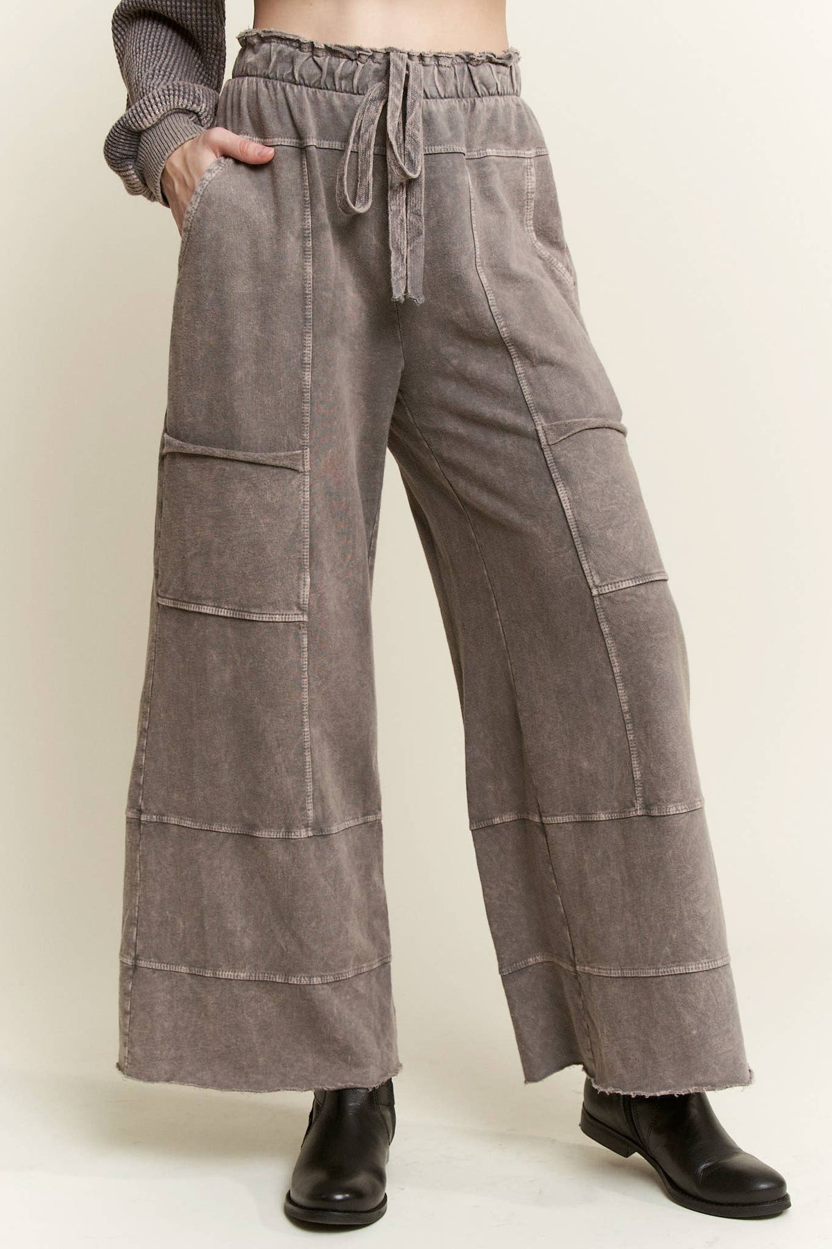 Easy Days Curvy Mineral Wash Pants 🤎
